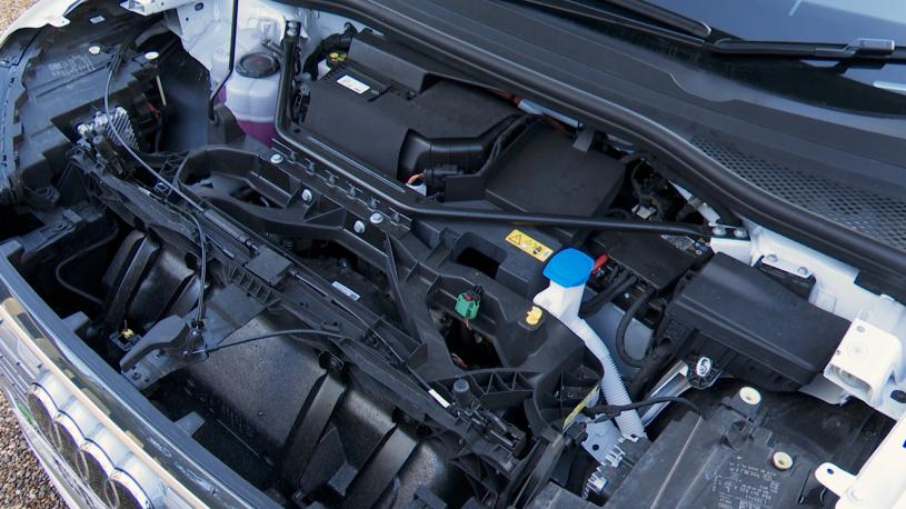 3432953 210kW 45 82kWh Sport 5dr Auto [Leather]