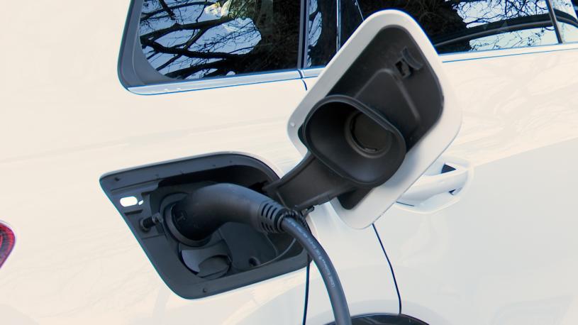 3432953 210kW 45 82kWh Sport 5dr Auto [Leather]