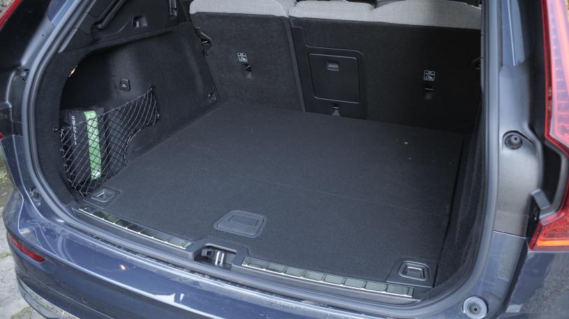 3433267 2.0 T6 [350] PHEV Plus Dark 5dr AWD Geartronic