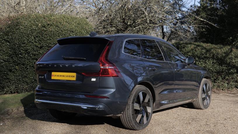 3433267 2.0 T6 [350] PHEV Plus Dark 5dr AWD Geartronic