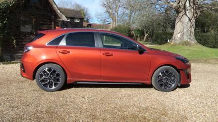 Kia CEED 1.5T GDi ISG 138 2 5dr